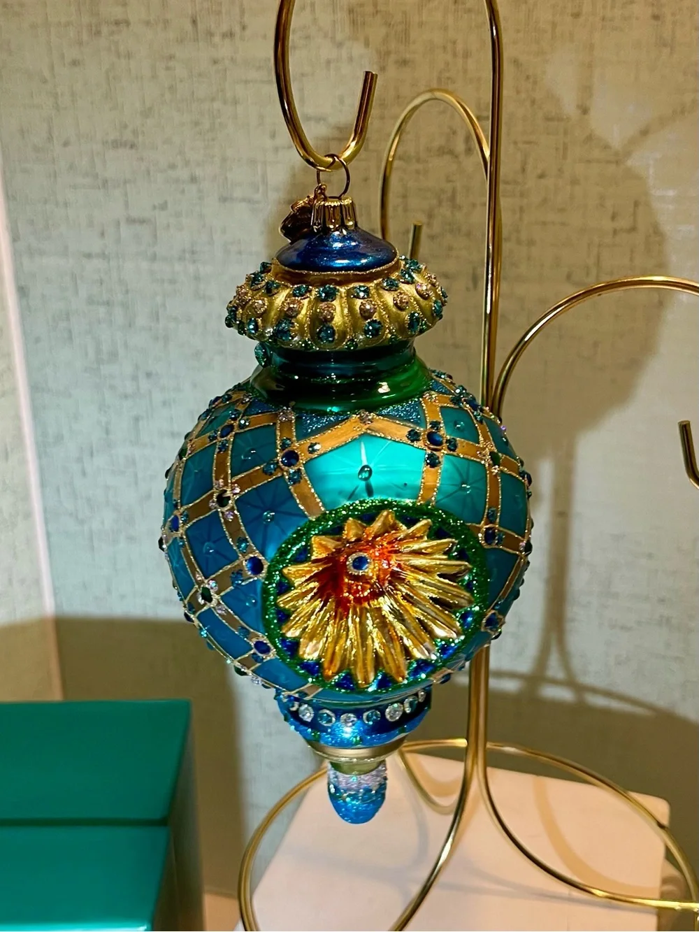 VINTAGE REED & BARTON EUROPEAN HANDCRAFTED Teal & Gold Glass Ornament RARE FIND